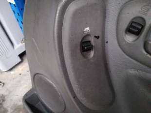 MANDO ELEVALUNAS DELANTERO...