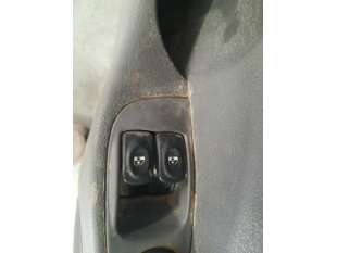 MANDO ELEVALUNAS DELANTERO...