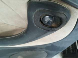 MANDO ELEVALUNAS TRASERO...