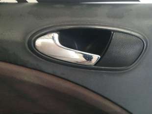 MANETA INTERIOR DELANTERA...