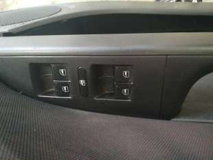 MANDO ELEVALUNAS DELANTERO...