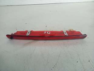 PILOTO TRASERO CENTRAL... 2