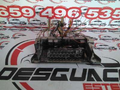 CAJA RELES / FUSIBLES RENAULT R 19...