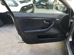 GUARNECIDO PUERTA DELANTERA...