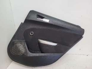 GUARNECIDO PUERTA TRASERA... 2