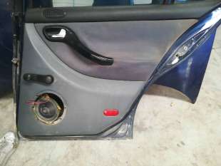 GUARNECIDO PUERTA TRASERA...