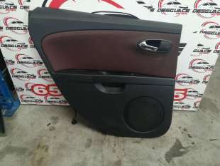 GUARNECIDO PUERTA TRASERA...