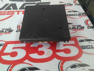 CAJA RELES / FUSIBLES SKODA FABIA...