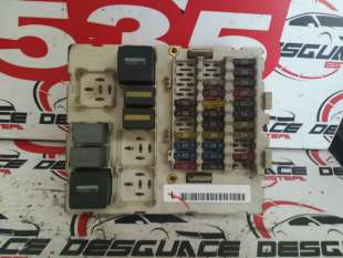 CAJA RELES / FUSIBLES -...