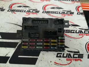 CAJA RELES / FUSIBLES -...