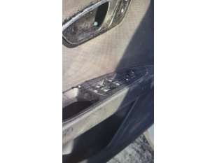 MANDO ELEVALUNAS DELANTERO...