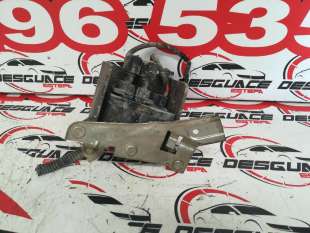 CAJA RELES / FUSIBLES -...