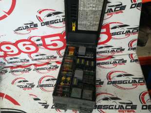 CAJA RELES / FUSIBLES -... 2