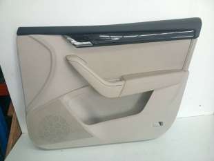 GUARNECIDO PUERTA TRASERA...