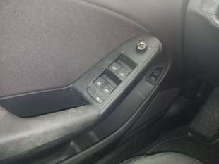 ELEVALUNAS DELANTERO...