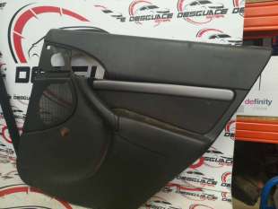 GUARNECIDO PUERTA TRASERA...