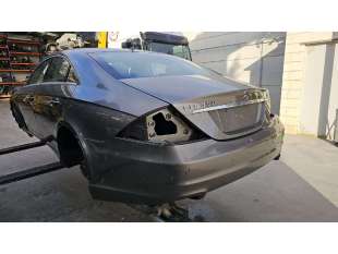 PUERTA TRASERA IZQUIERDA -...