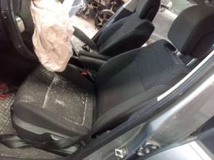 ASIENTO DELANTERO IZQUIERDO... 2