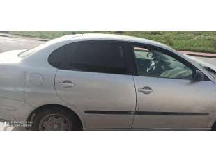 PUERTA TRASERA DERECHA -...