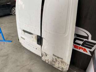 PORTON TRASERO RENAULT... 2