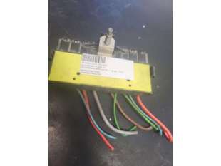 CAJA RELES / FUSIBLES -... 2