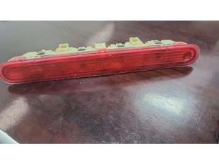 PILOTO TRASERO CENTRAL -...