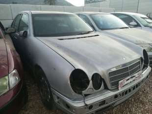 MERCEDES-BENZ CLASE E (BM 210) BERLINA (1995-1997) 300 Diesel (210.020) Berlina sedan 136 Diesel  - 04556 2