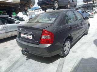 KIA CERATO (LD) (2004-2007) 2.0 EX CRDi Berlina (4-ptas.) Berlina sedan 113 Diesel  - 04635