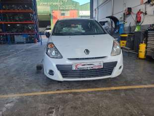 RENAULT CLIO III (2010-2011) Authentique Berlina 75 Sin plomo 95  - 04654 2