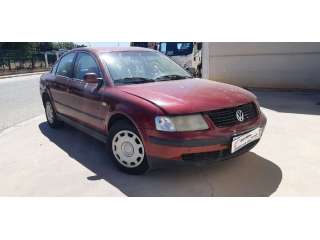 VOLKSWAGEN PASSAT BERLINA (3B2) (1999-0) Comfortline syncro / 4Motion Berlina sedan 110 Diesel  - 04506