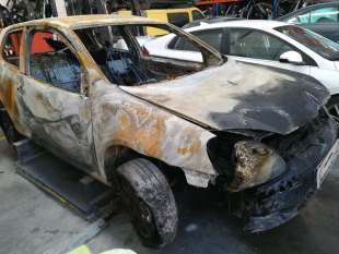 VOLKSWAGEN GOLF V (1K1)(10.2003) (2003-2006) Trendline Berlina 102 Sin plomo 95  - 04546 2