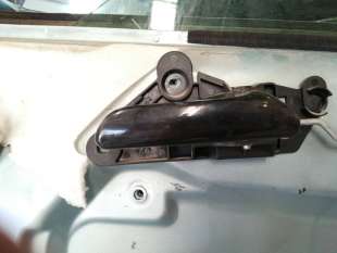 MANETA INTERIOR DELANTERA...